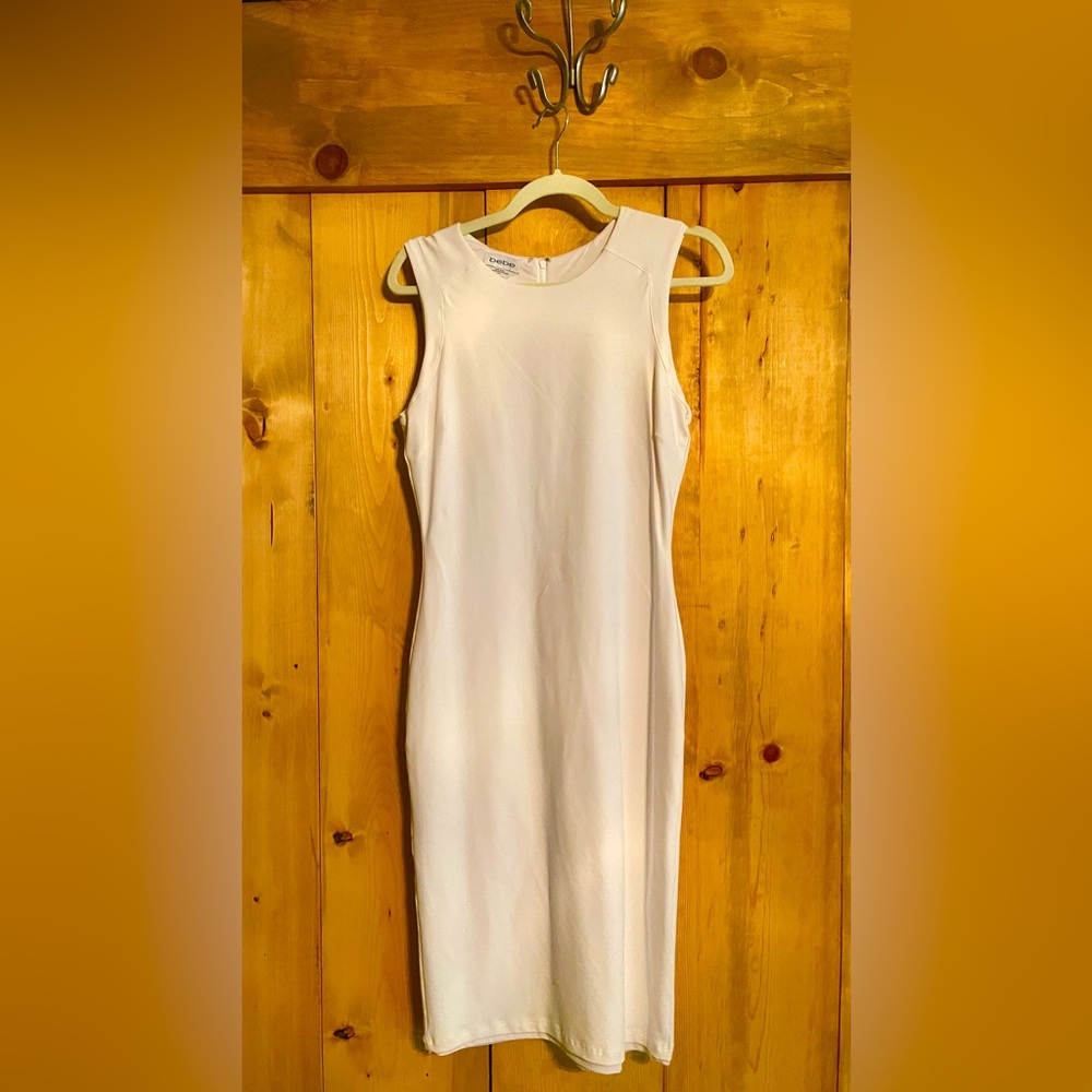 Bebe White Cream Sleeveless Sheath Mini Dress